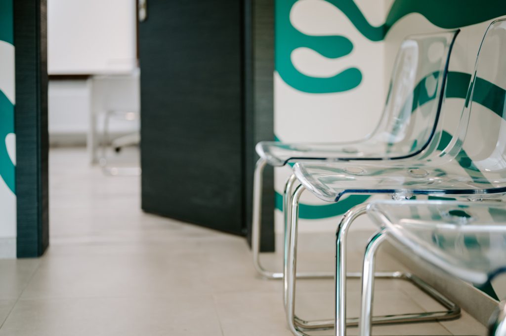 poczekalnia w przychodni